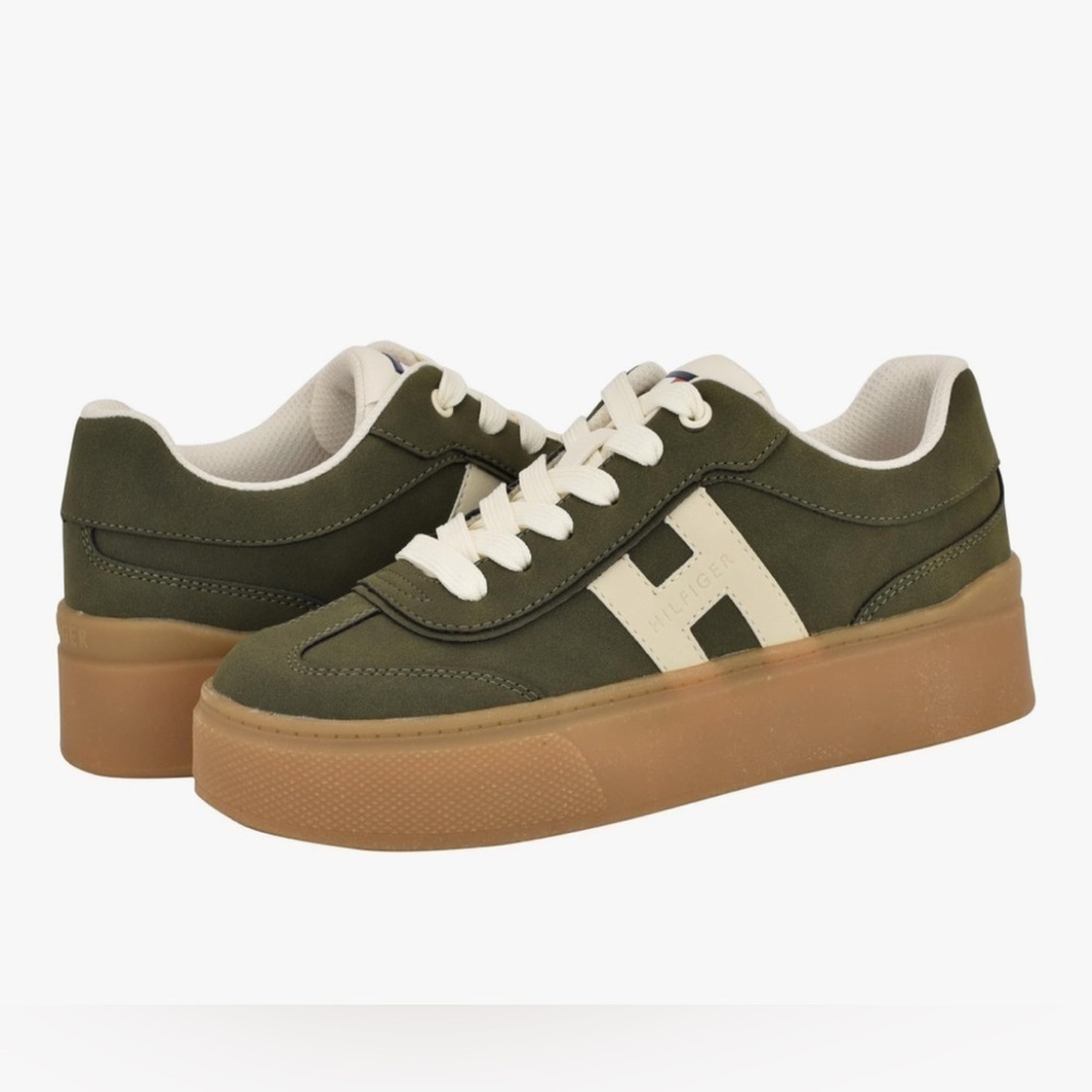Tommy Hilfiger T-Celmi Olive Green Sneakers Size 10 Women’s NEW IN BOX
